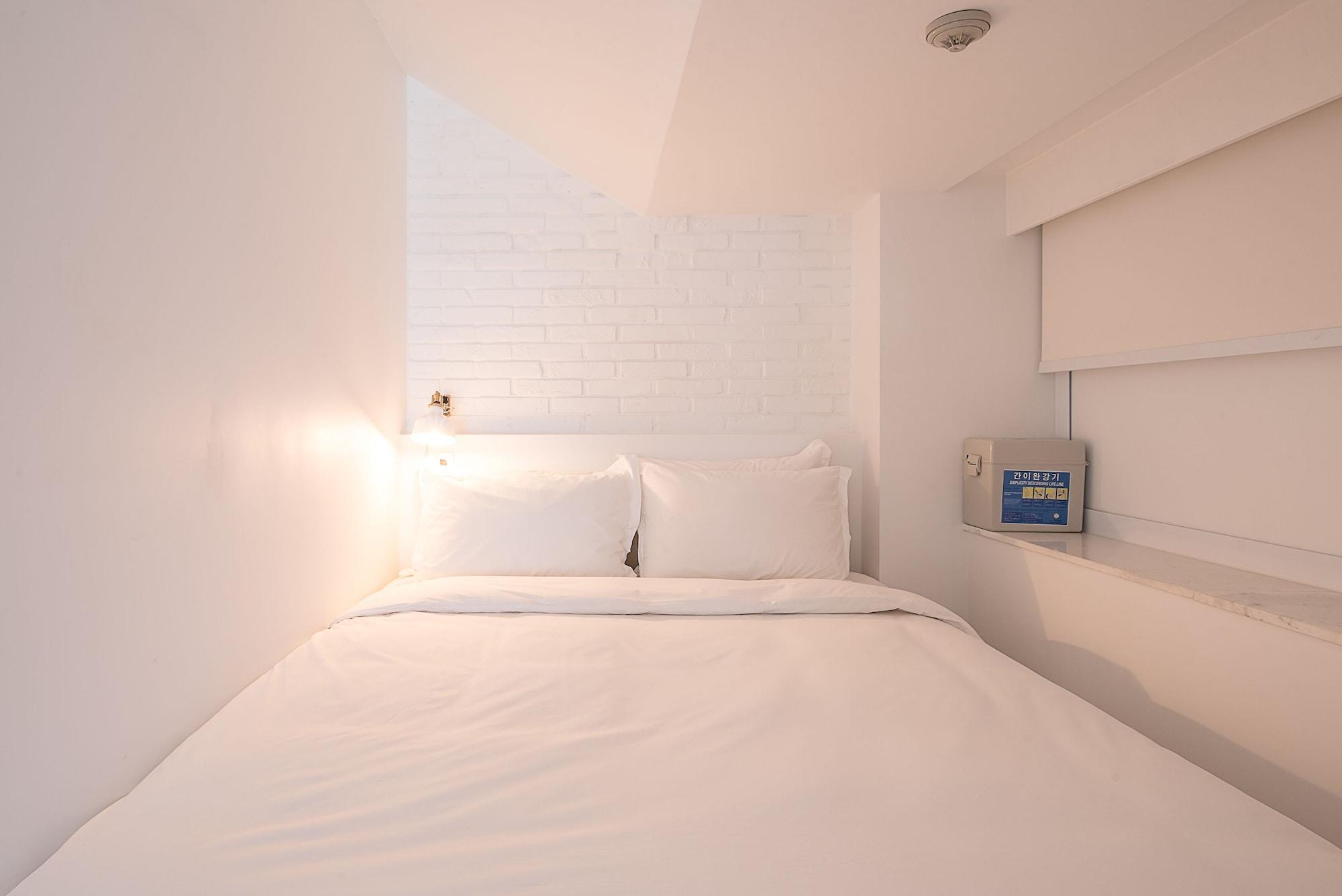 Imperial Palace Boutique Hotel Itaewon Seoul Exterior photo